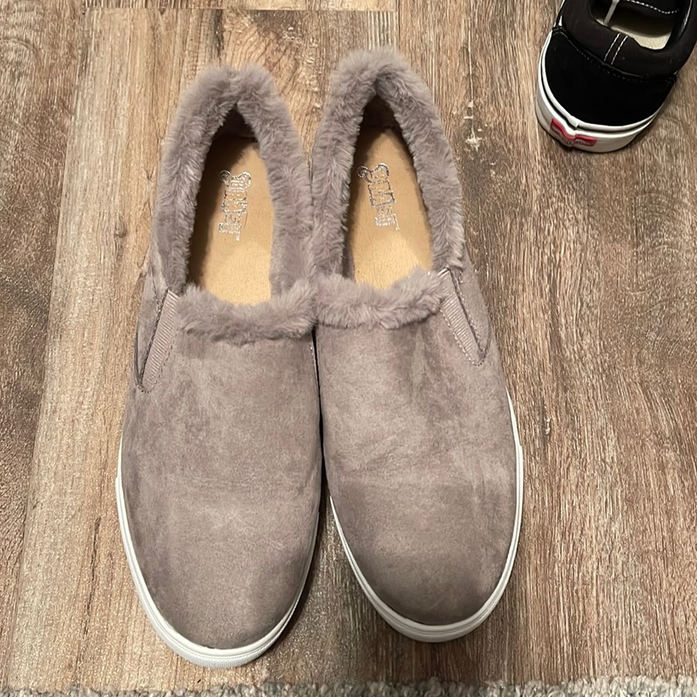 Light Gray, size 12.